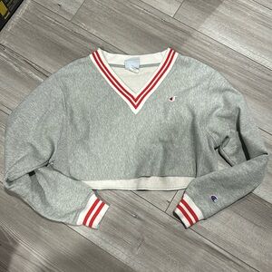 Women's Champion Reverse Weave Crop Grey Sweatshirt